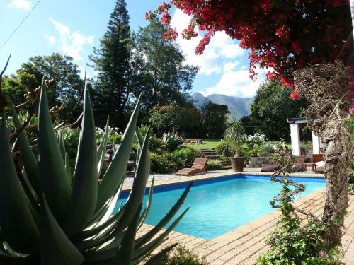 Hostal Marula Lodge