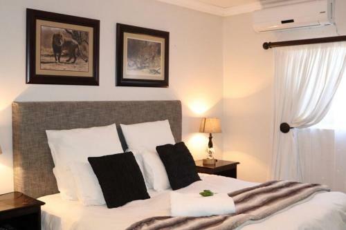 Hostal Waterfront Guest House
