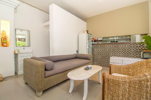 Oyo 3200 Anza Hotel