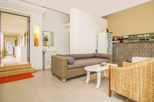 Oyo 3200 Anza Hotel