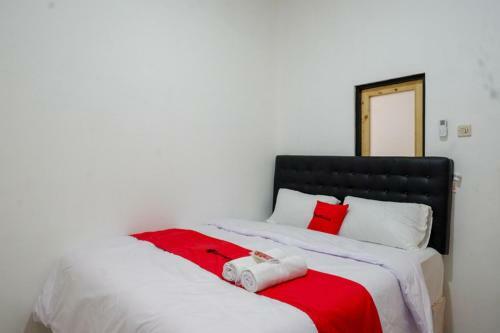 Hotel Reddoorz @ Demangan Sari Residence