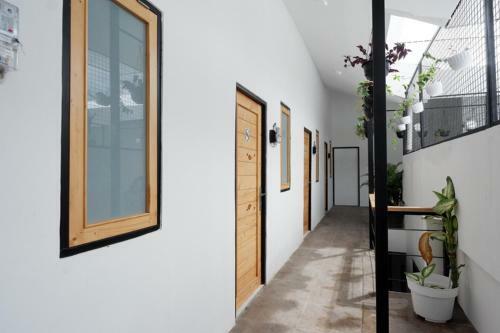 Hotel Reddoorz @ Demangan Sari Residence