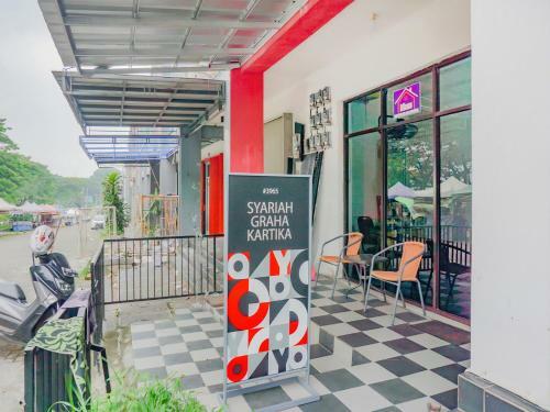 Hotel Vaccinated Staff - Oyo 3965 Syariah Graha Kartika