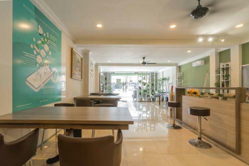 Hotel Juanda Syariah Residence Redpartner
