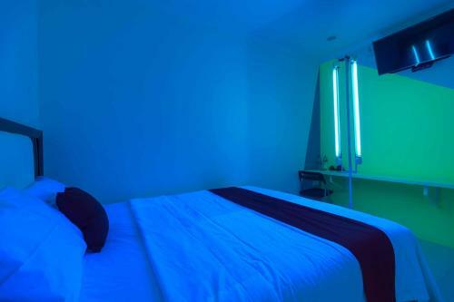 Hotel Reddoorz @ Taman Galaxy Bekasi