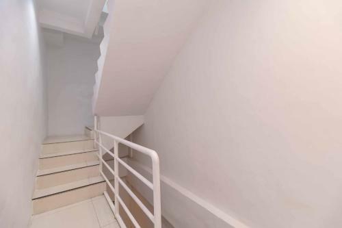 Hotel Reddoorz @ Taman Galaxy Bekasi