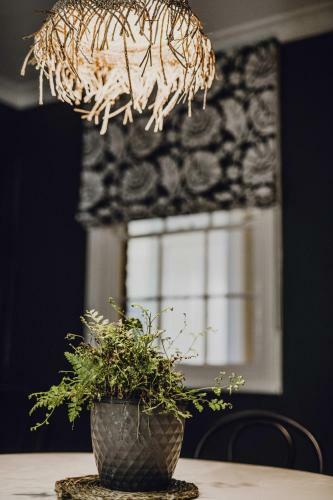 Belle Cottage On March - Cbd - High End Heritage