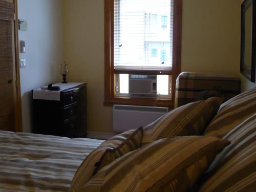 Gite Le Sieur De Joliette Bed And Breakfast