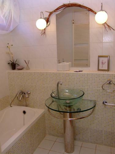 Hostal K?szeghegyalja Vend�gh�z