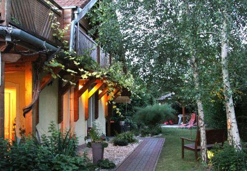 Hostal K?szeghegyalja Vend�gh�z