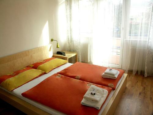 Hotel Saloon
