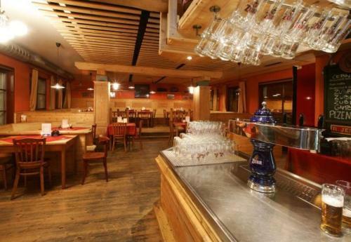 Hotel Saloon
