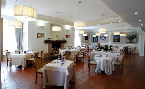Hotel Albergo Della Roccia