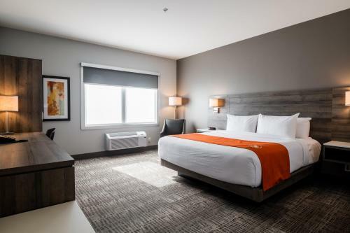 Hotel Amsterdam Inn & Suites Florenceville