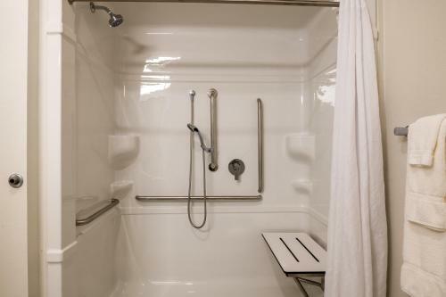 Hotel Amsterdam Inn & Suites Florenceville