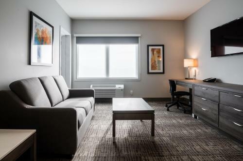 Hotel Amsterdam Inn & Suites Florenceville