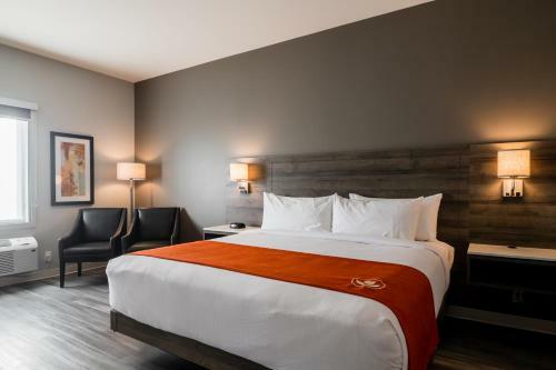 Hotel Amsterdam Inn & Suites Florenceville