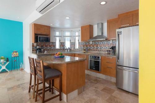 Nitta 2 Bedroom Fantastic Ocean Views With Dipping Pool And Huge Deck