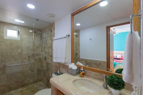 Nitta 2 Bedroom Fantastic Ocean Views With Dipping Pool And Huge Deck