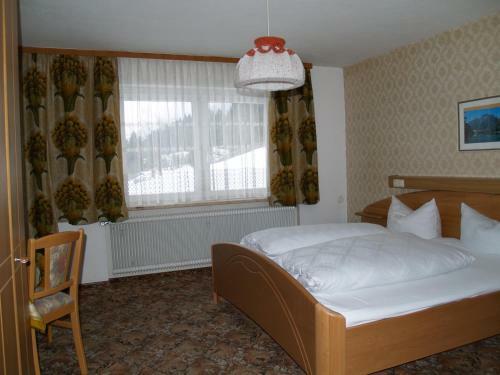 Hostal Pension Talblick In W�ngle Bei Reutte