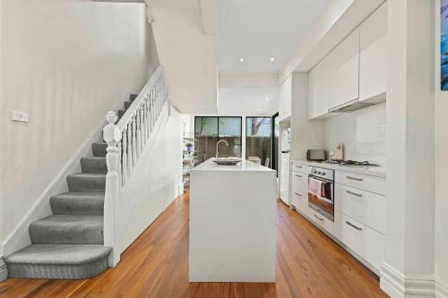 Light Filled, Charming Townhouse In Paddington