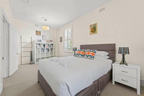Light Filled, Charming Townhouse In Paddington