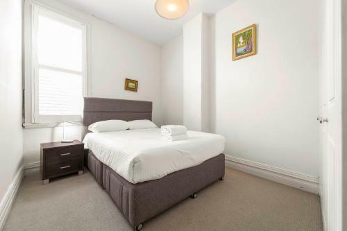 Light Filled, Charming Townhouse In Paddington