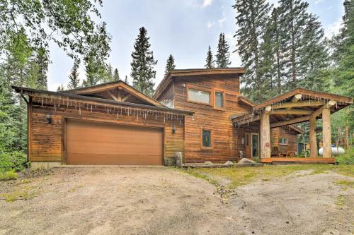 Mountain Cabin With Deck And Backyard On Mill Creek!