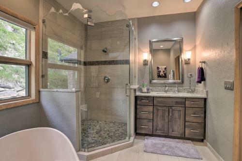 Stunning Evergreen Mountain Home On Private Stream