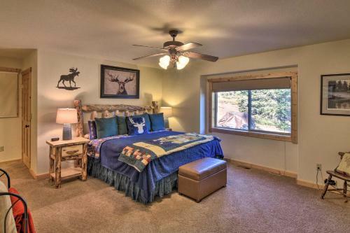 Lazy Moose Cabin With Wraparound Deck And Privacy!