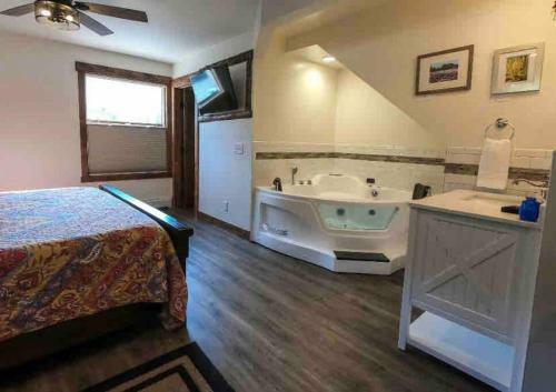 Bed & Breakfast Clear Creek Inn