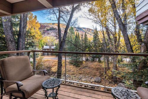 Chateau Eau Claire Unit 11