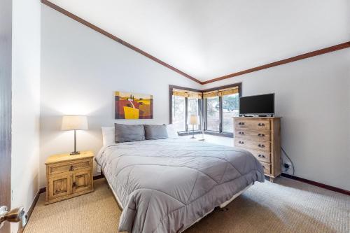 Tennis Townhome 1323