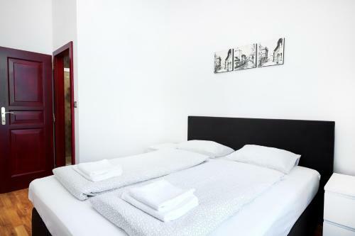 Apartments Zborovska
