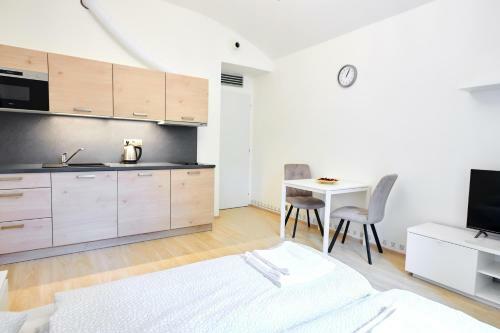 Apartments Zborovska