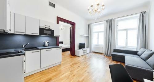 Apartments Zborovska