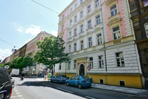 Apartments Zborovska