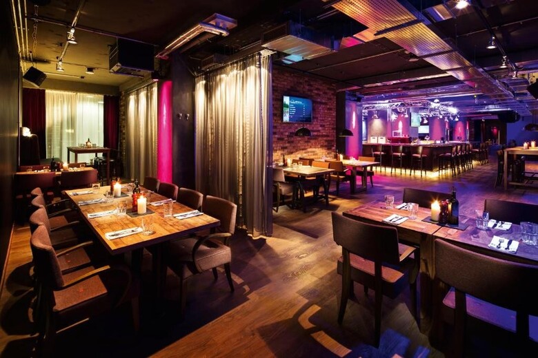Hotel Pulse8