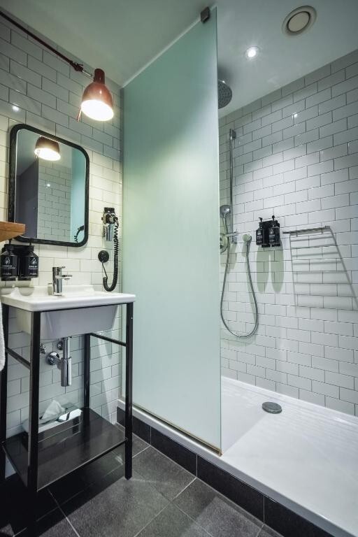 Hotel Pulse8