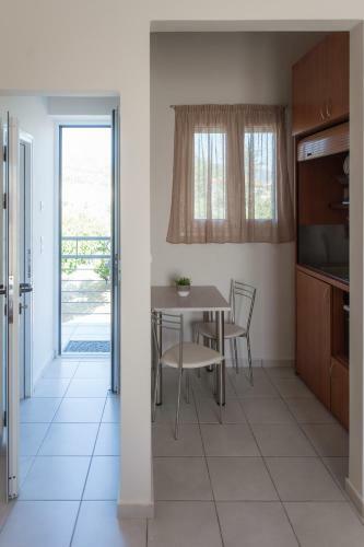 Nikolatos Apartments