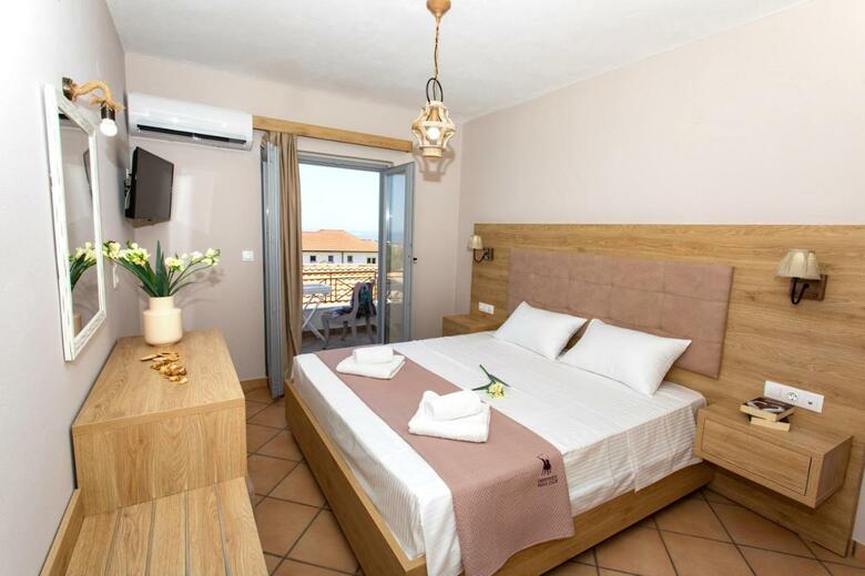 Caretta - Caretta Hotel