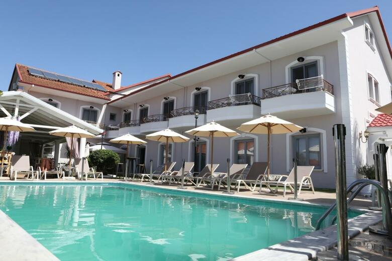 Caretta - Caretta Hotel
