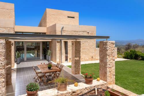 Kaminia Villa