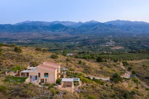 Kaminia Villa