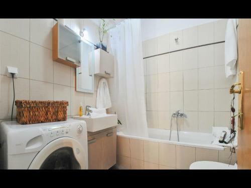 Athanasia's Apartments