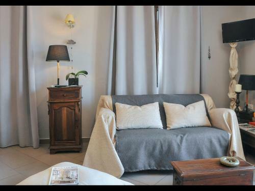 Athanasia's Apartments