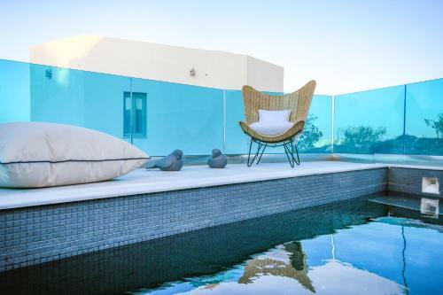 Villa Blue White Residence