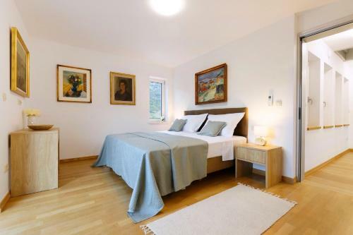 Villa Jure With Heated Pool And Electric Vehicle Station