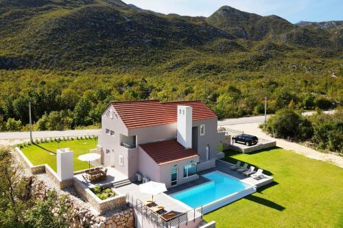 Villa Jure With Heated Pool And Electric Vehicle Station