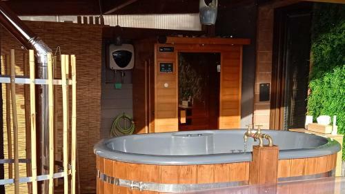 2 Bedrooms Villa With City View Private Pool And Jacuzzi At Castelplanio
